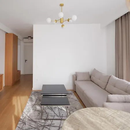Penthouse By Park *